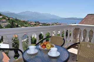 Апартаменты Panorama suites Monte Aria Херцег-Нови Апартаменты с 1 спальней, балконом и видом на море (для 2 взрослых)-2